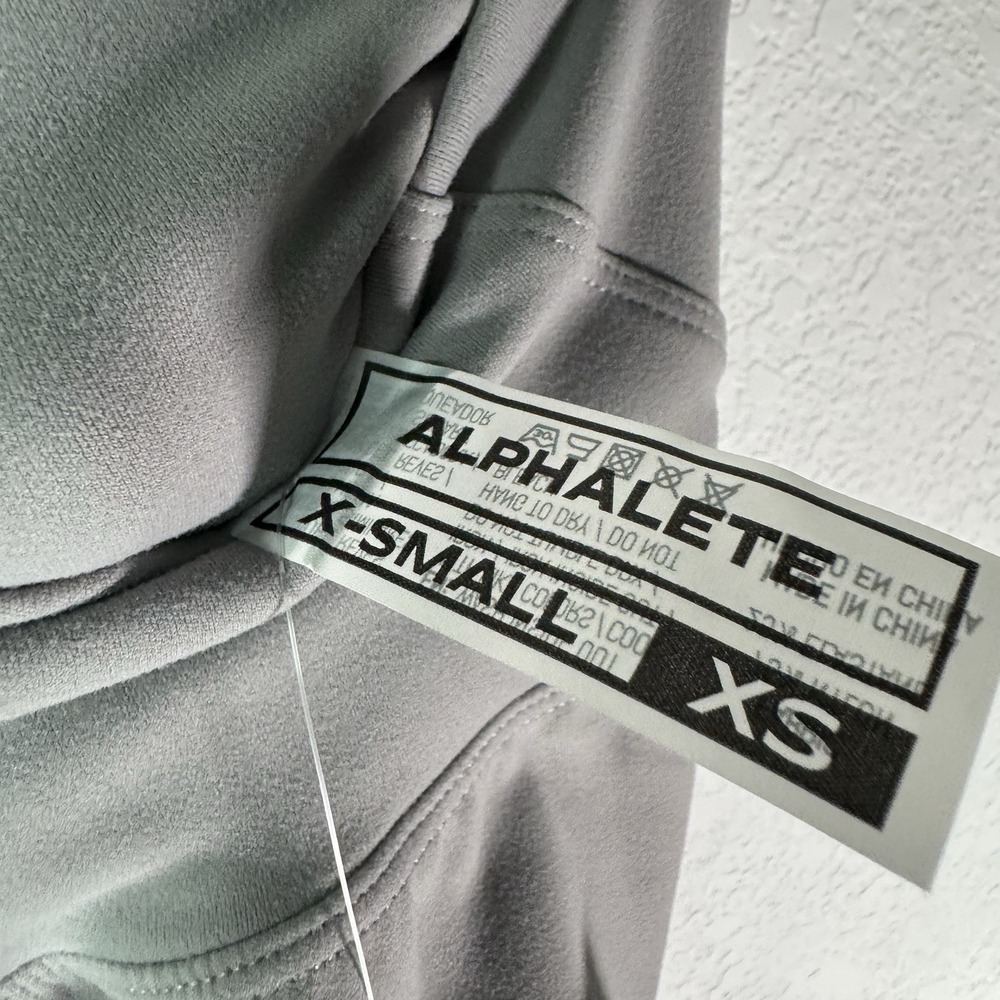 NWT| Alphalete‎ Gray Flare Leggings Yoga Pants High Rise | Women XS - Picture 5 of 10